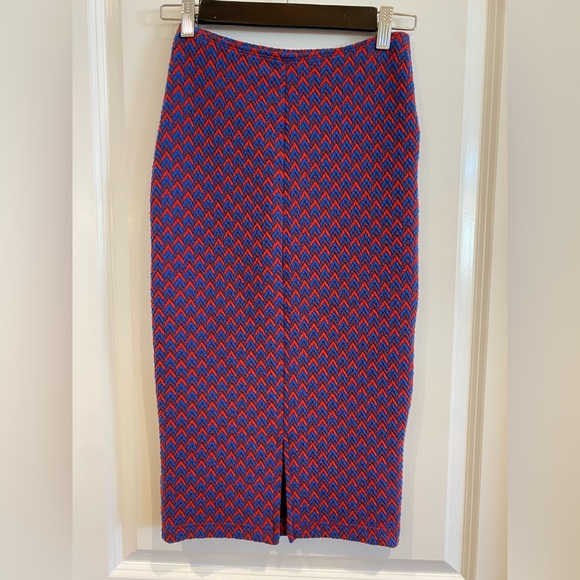 American Apparel Pencil Skirt - Picture 2 of 5